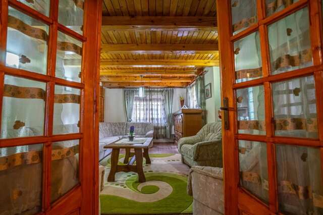 Гостевой дом Casa Mihai Брашов-21