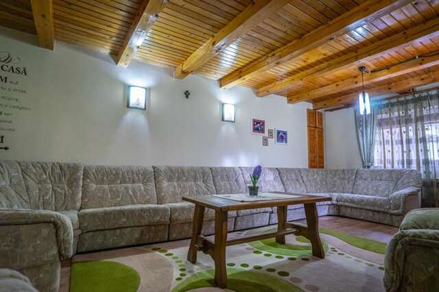 Гостевой дом Casa Mihai Брашов-8